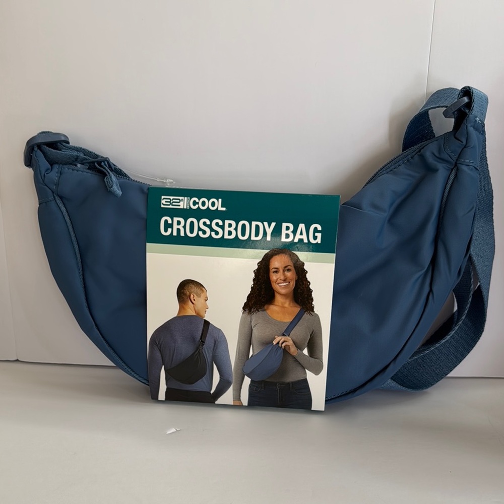 32 Degrees Blue Crossbody Bag with Minimalist Design